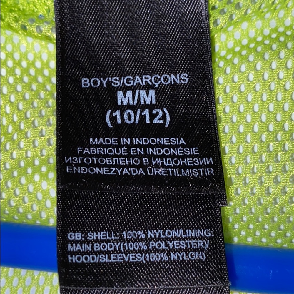 The North Face Ski Coat Size 10/12 Like-New - Picture 3 of 3